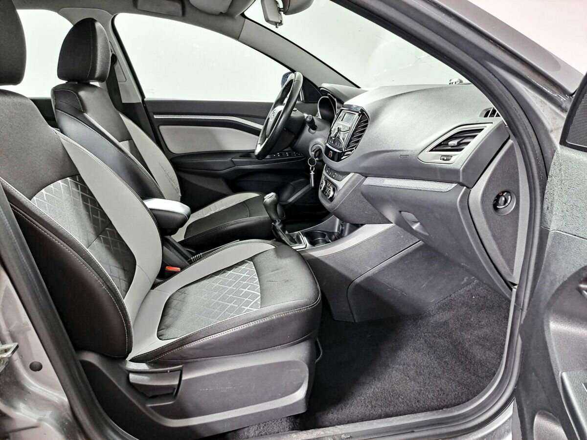 Купить Lada (ВАЗ) Vesta, 2017, 169 905 км.. Фото: #10