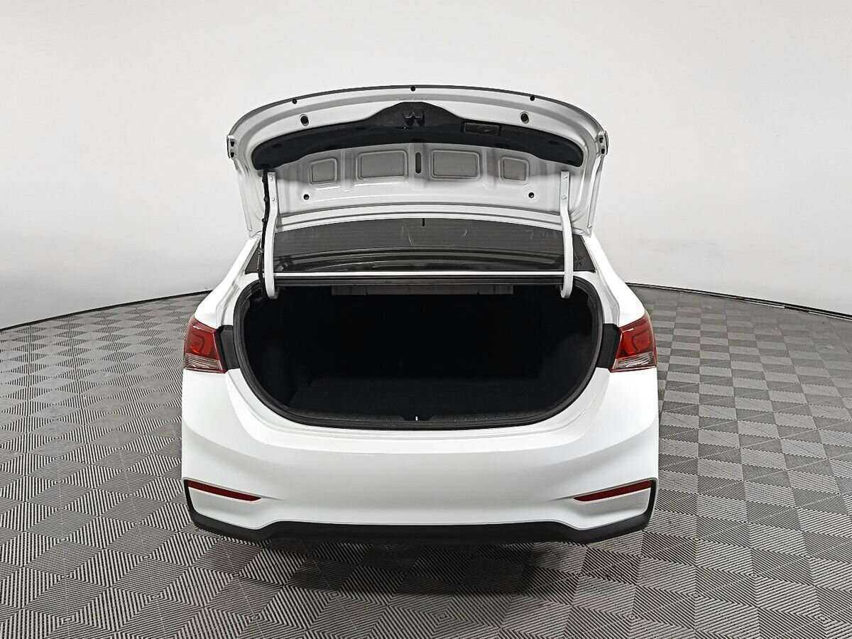 Купить Hyundai Solaris, 2017, 31 000 км.. Фото: #9