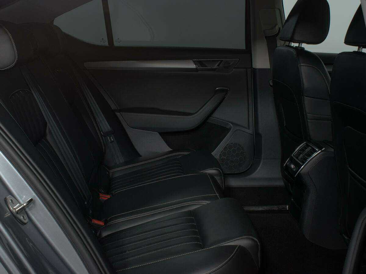 Купить Skoda Superb, 2019, 104 000 км.. Фото: #10