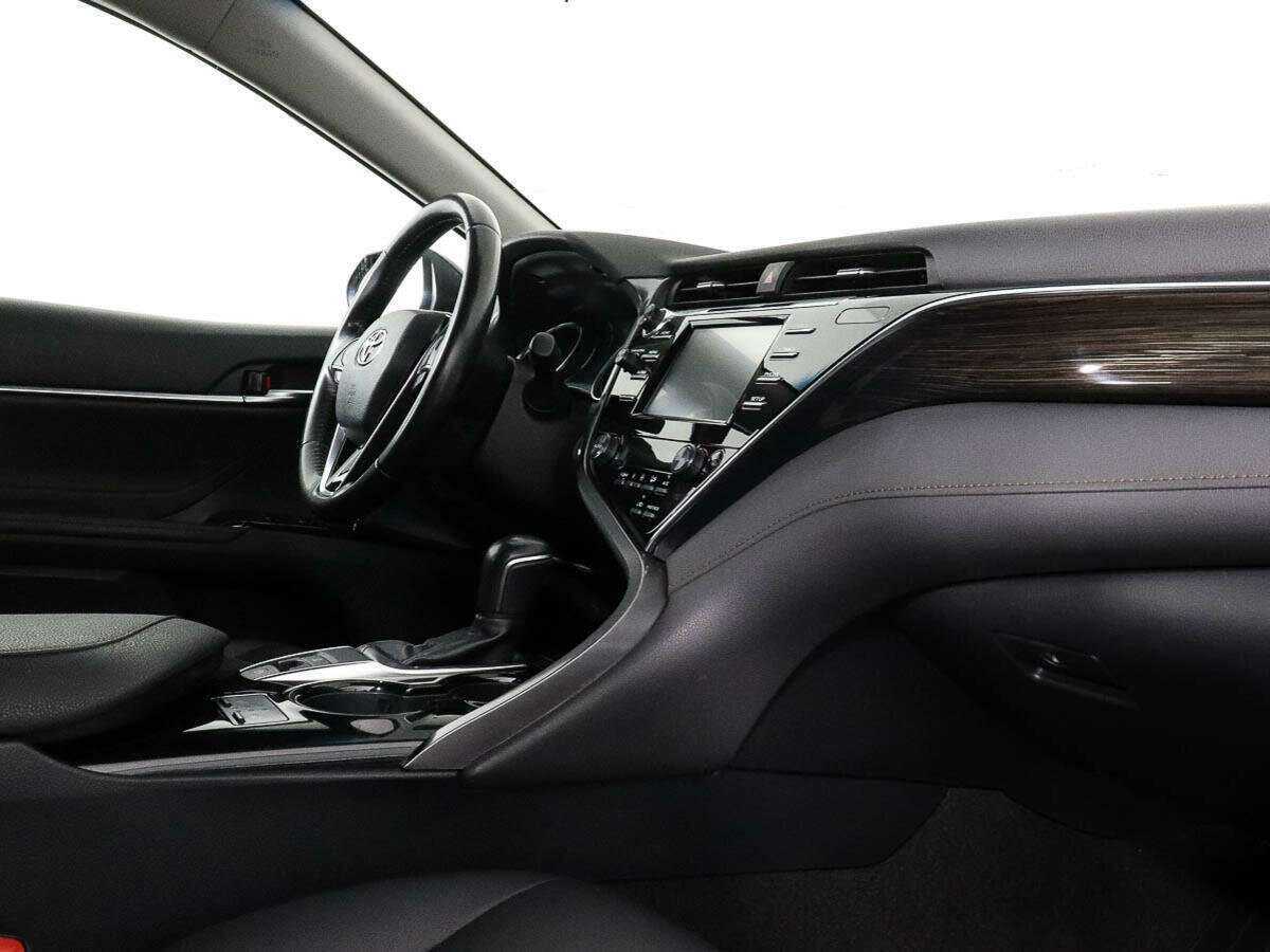 Купить Toyota Camry, 2019, 53 666 км.. Фото: #6