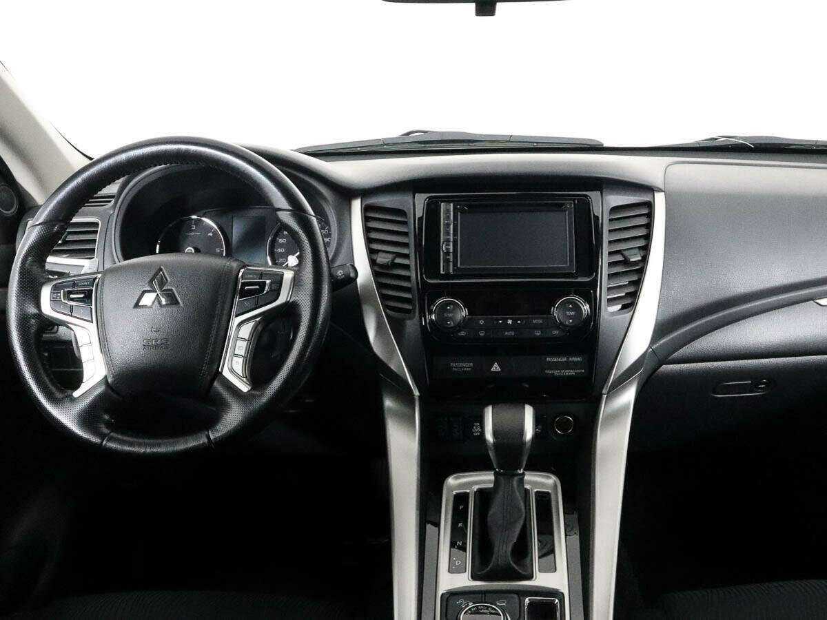 Купить Mitsubishi Pajero Sport, 2017, 165 900 км.. Фото: #9