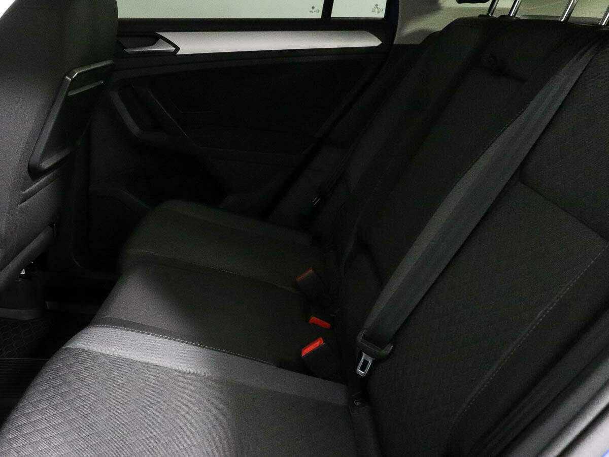 Купить Volkswagen Tiguan, 2020, 63 380 км.. Фото: #4