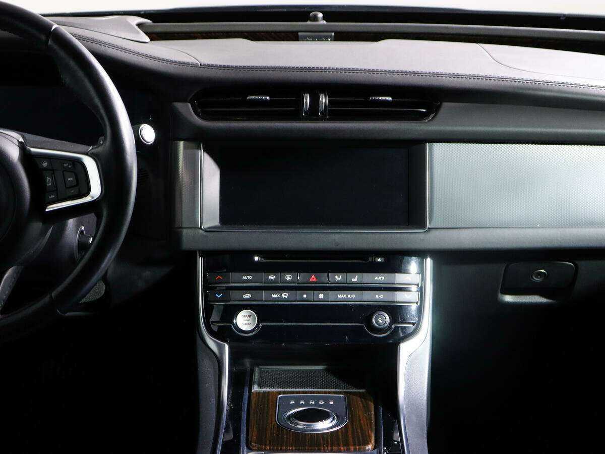 Купить Jaguar XF, 2018, 67 090 км.. Фото: #11
