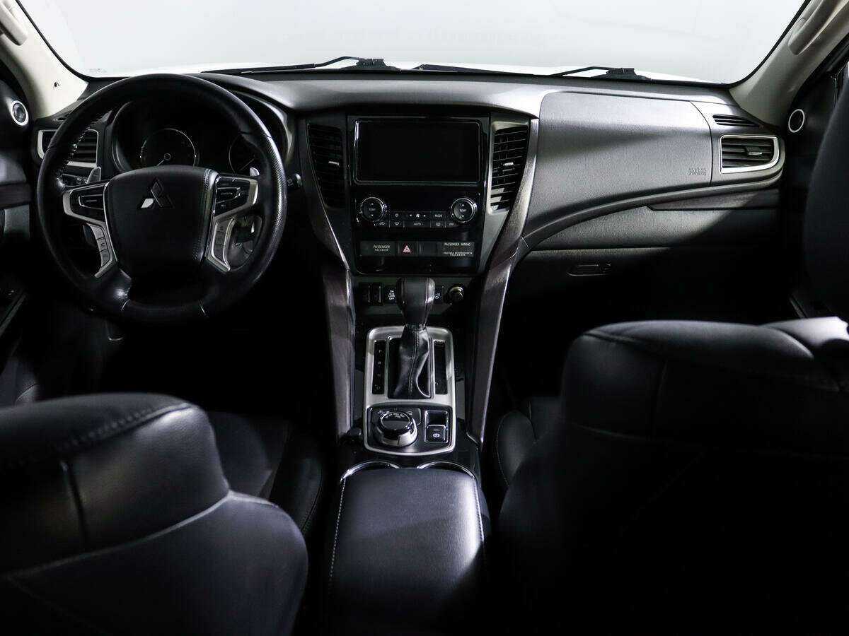 Купить Mitsubishi Pajero Sport, 2018, 132 074 км.. Фото: #9