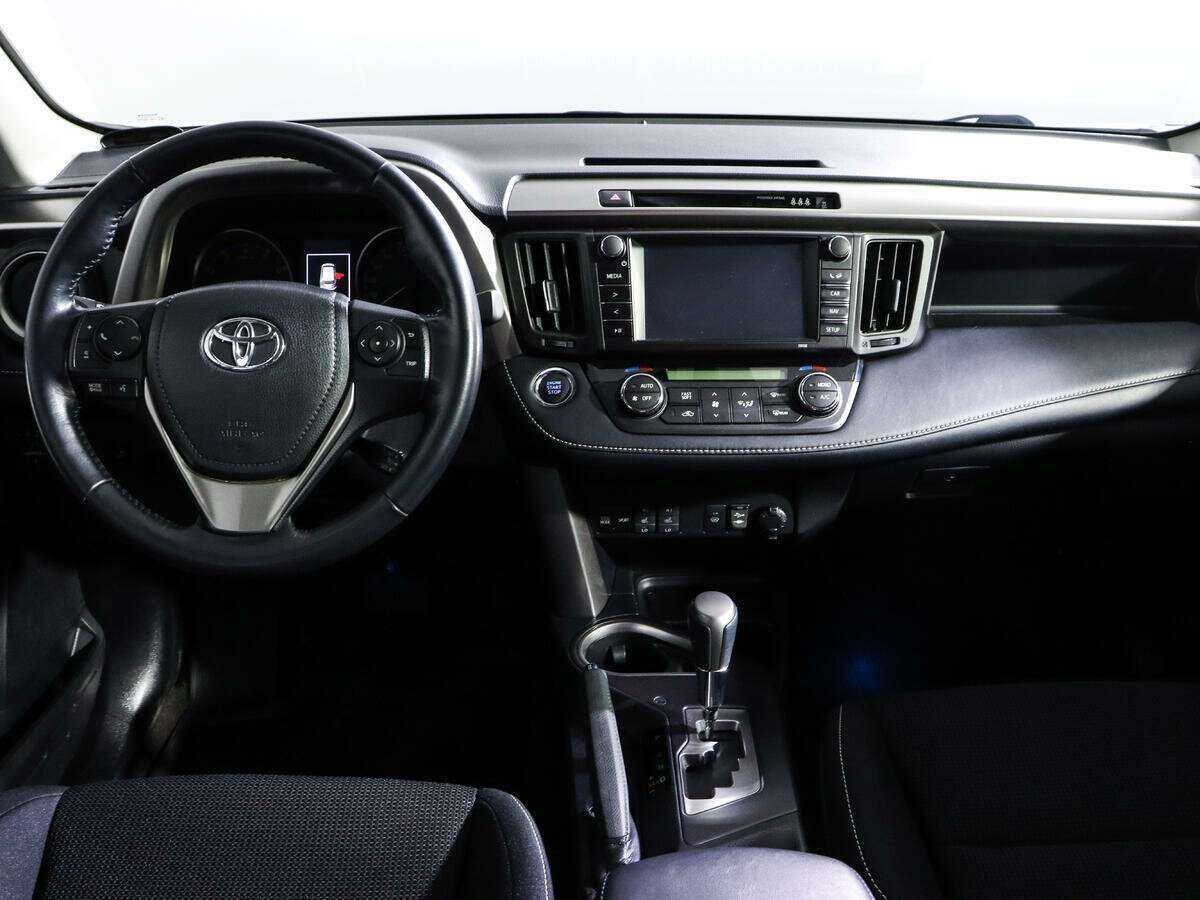 Купить Toyota RAV4, 2017, 34 302 км.. Фото: #10