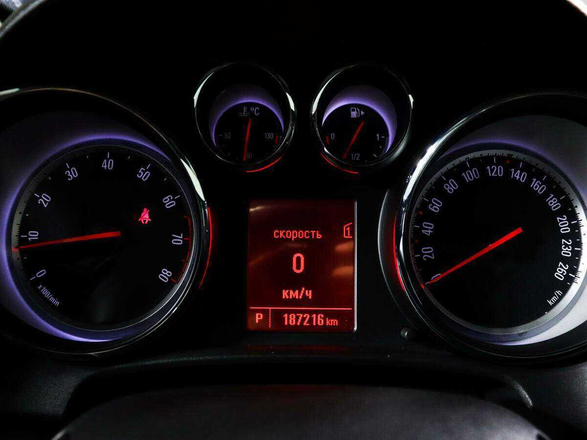 Купить Opel Astra, 2013, 187 215 км.. Фото: #10