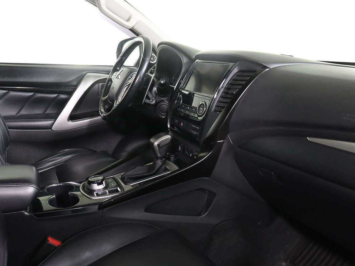 Купить Mitsubishi Pajero Sport, 2017, 91 308 км.. Фото: #7
