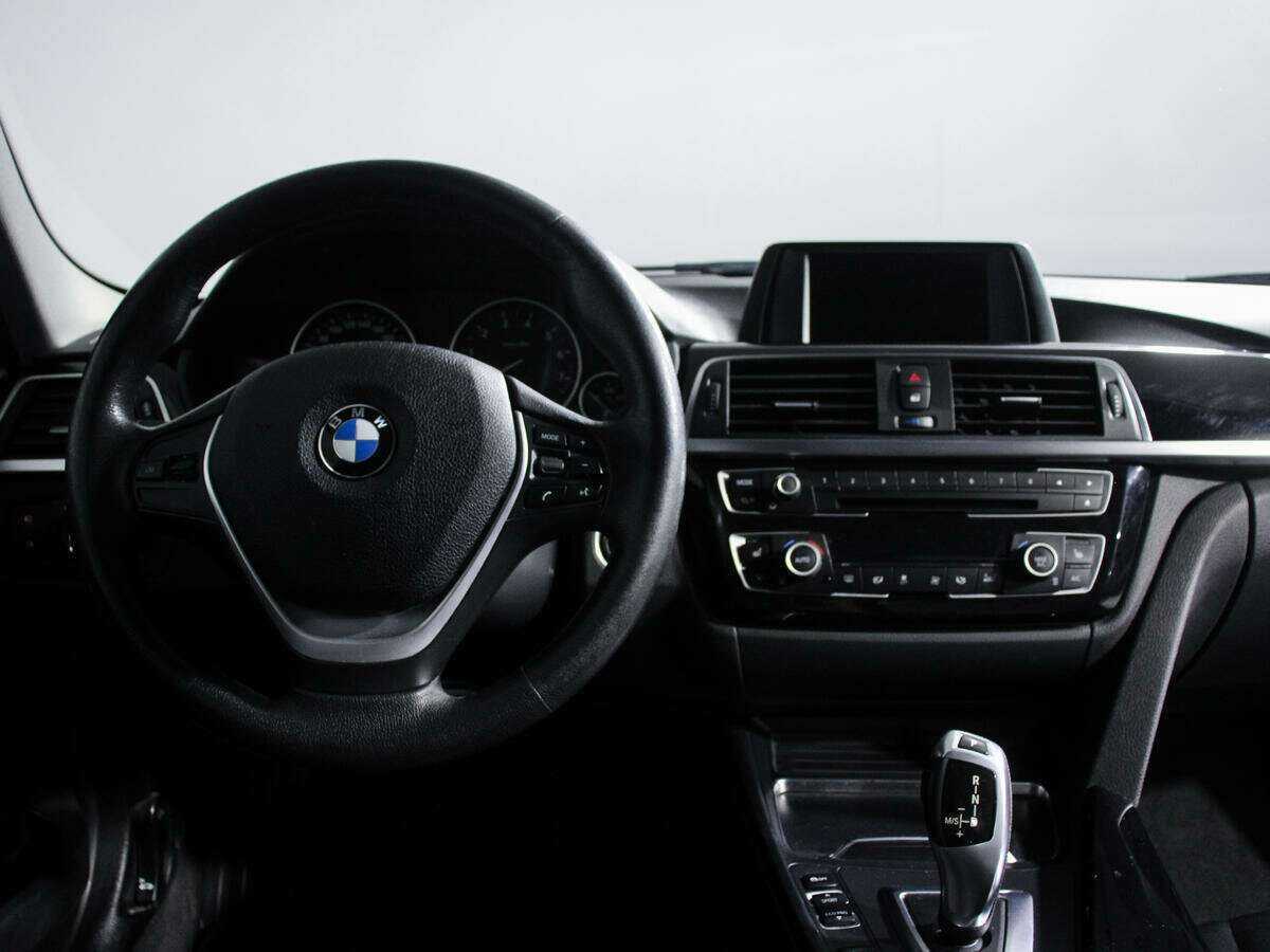 Купить BMW 3 серии, 2017, 83 152 км.. Фото: #10