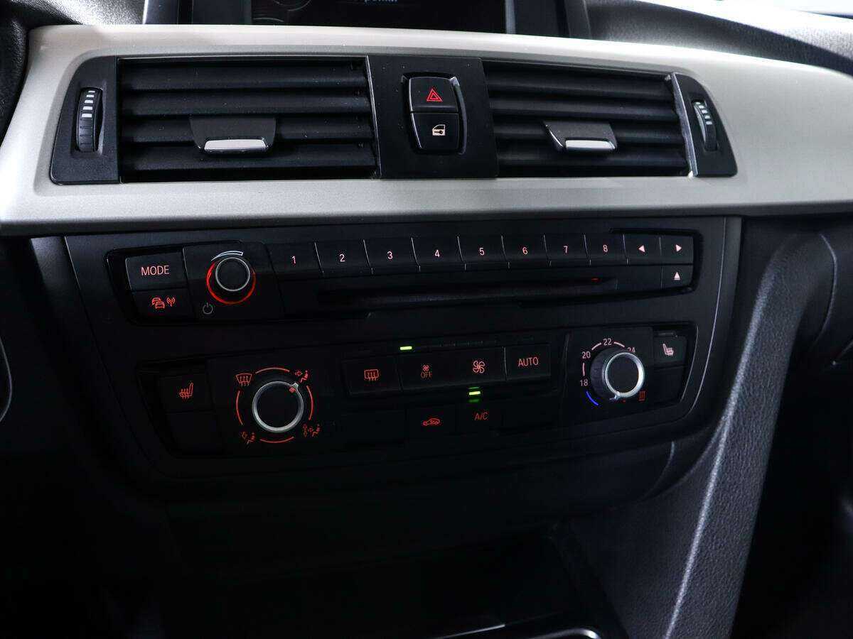 Купить BMW 3 серии, 2014, 77 000 км.. Фото: #15