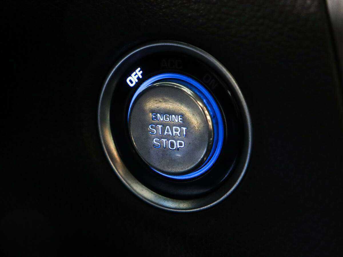 Купить Hyundai Genesis, 2014, 223 227 км.. Фото: #18