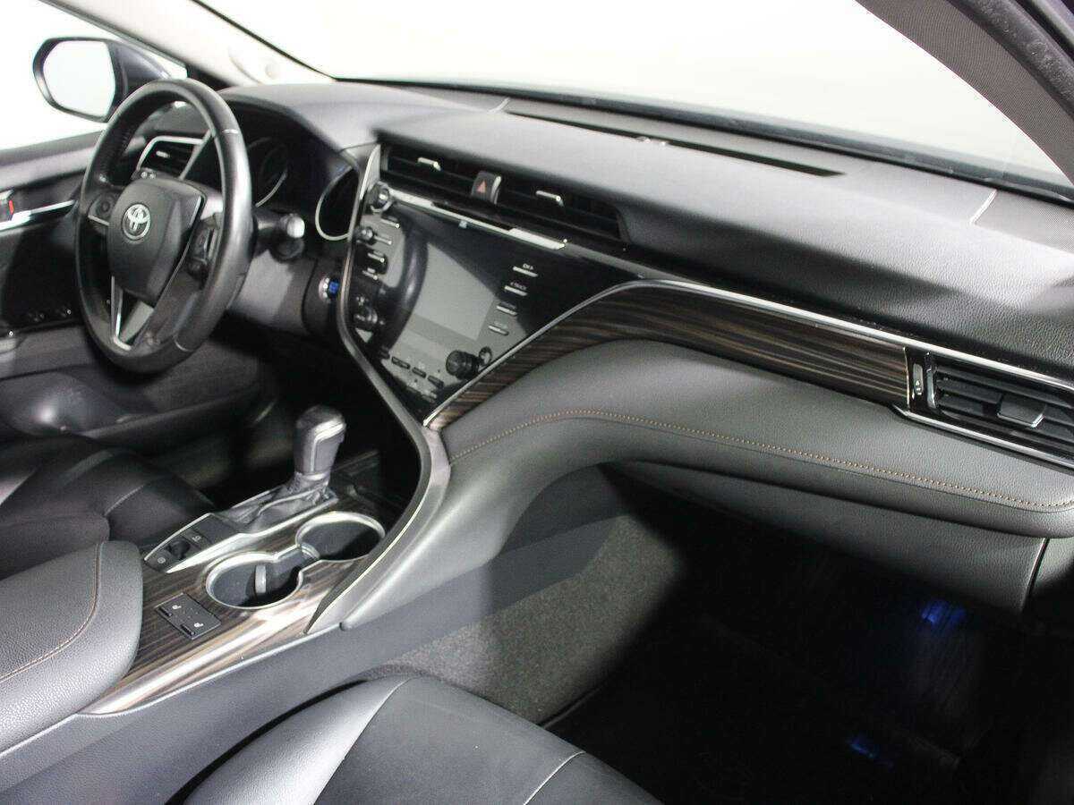Купить Toyota Camry, 2018, 105 000 км.. Фото: #5