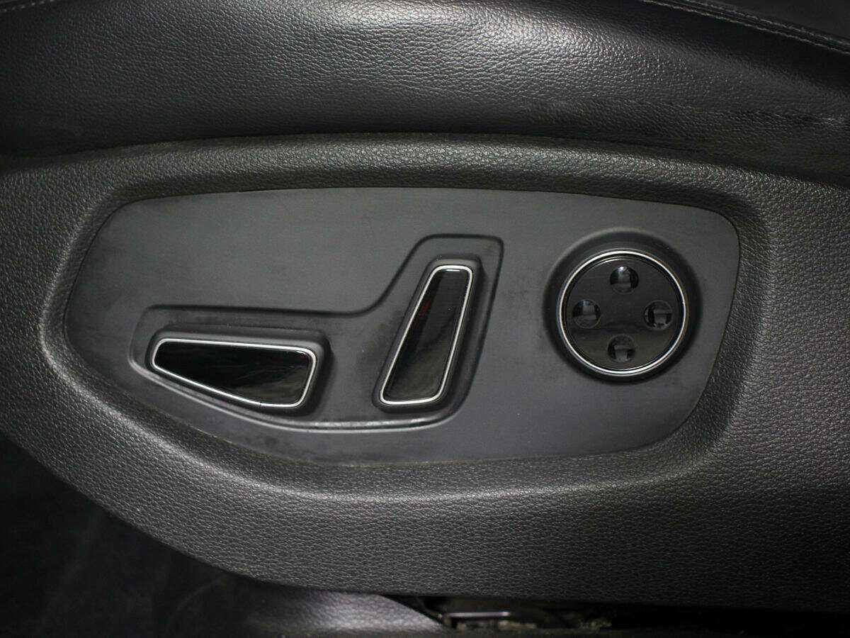 Купить Hyundai Genesis, 2014, 129 500 км.. Фото: #16