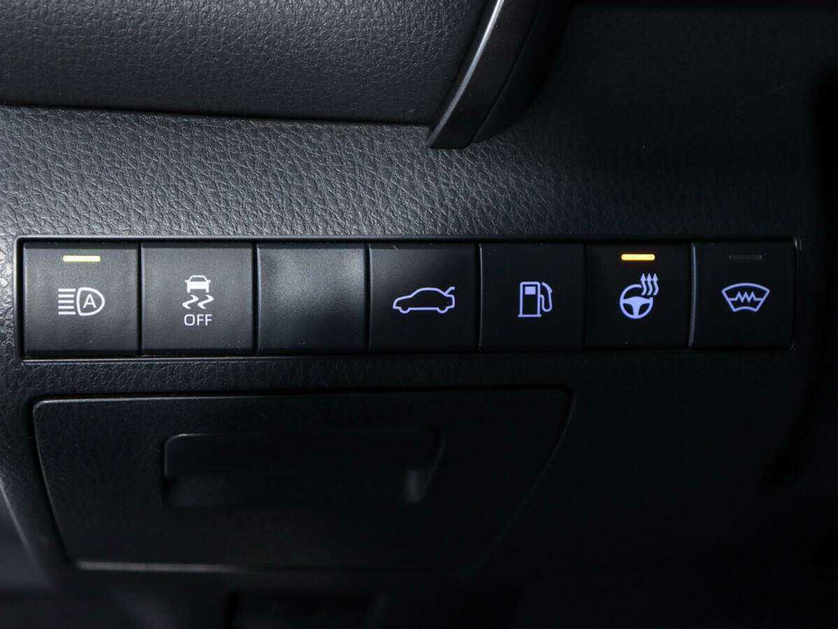 Купить Toyota Camry, 2018, 121 517 км.. Фото: #14