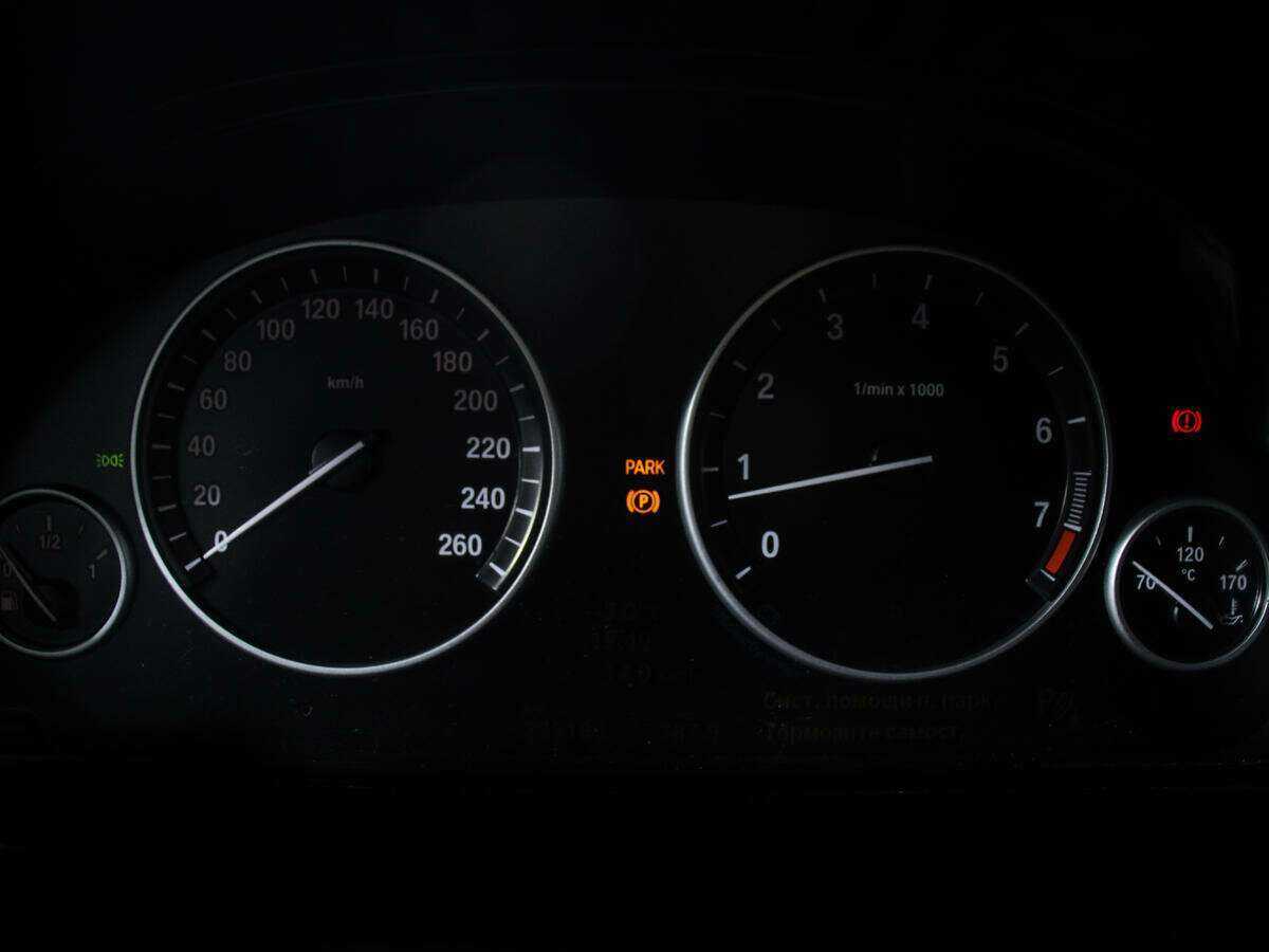 Купить BMW 5 серии, 2013, 235 185 км.. Фото: #5