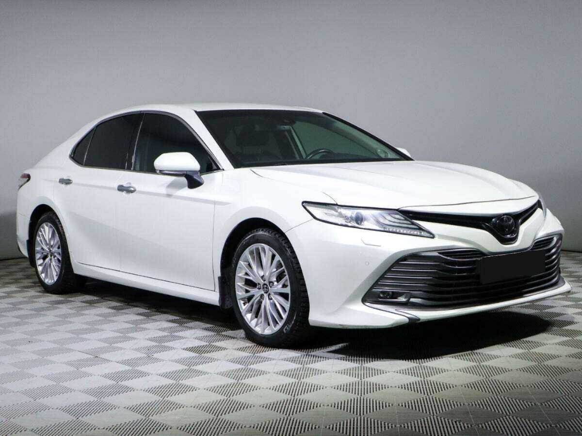 Купить Toyota Camry, 2018, 94 345 км.. Фото: #2