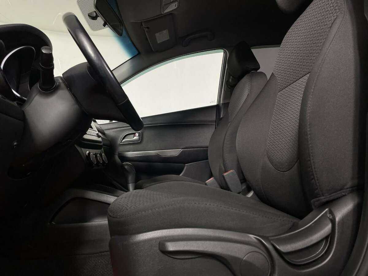 Купить Kia Rio, 2016, 78 869 км.. Фото: #9