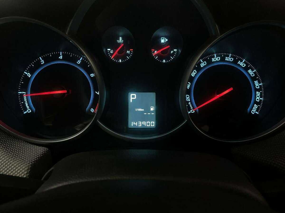 Купить Chevrolet Cruze, 2012, 143 900 км.. Фото: #9