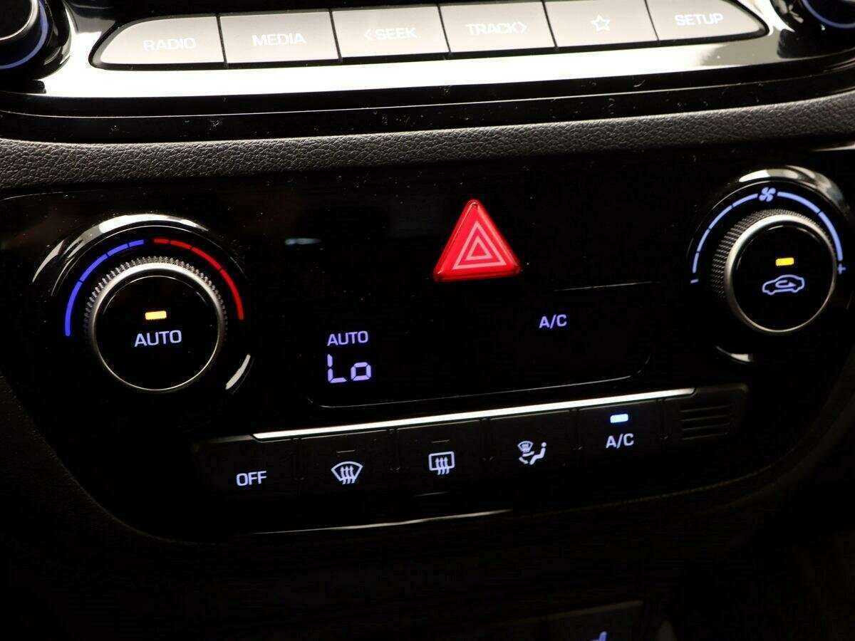 Купить Hyundai Solaris, 2020, 87 700 км.. Фото: #14