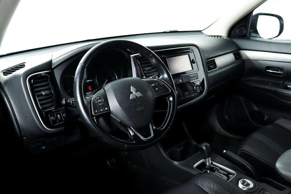 Купить Mitsubishi Outlander, 2015, 72 276 км.. Фото: #12