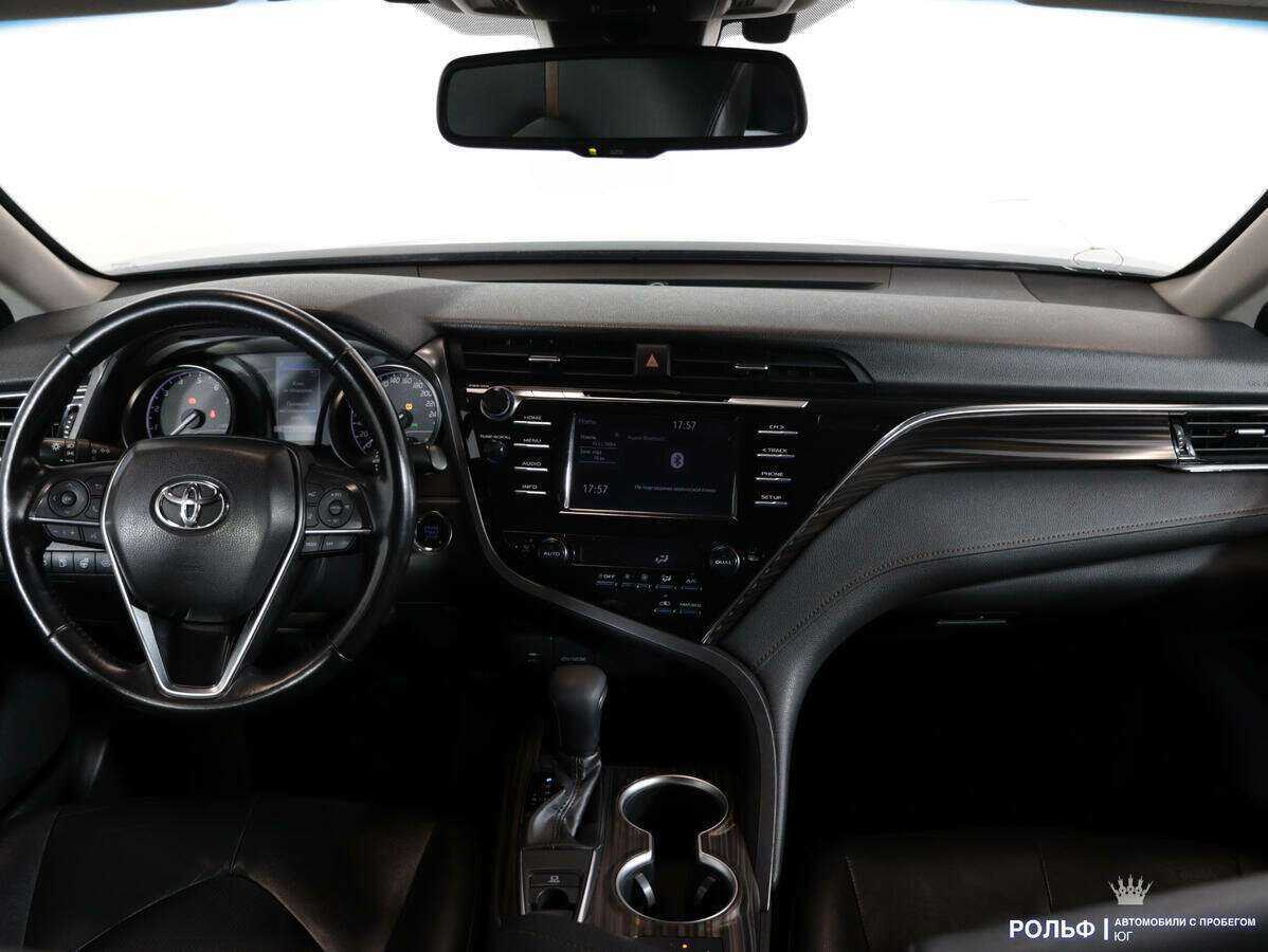 Купить Toyota Camry, 2018, 131 282 км.. Фото: #10