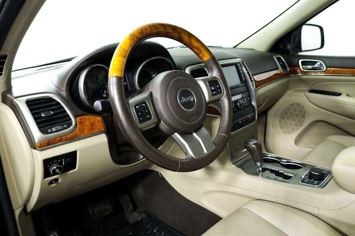 Купить Jeep Grand Cherokee, 2012, 66 238 км.. Фото: #10