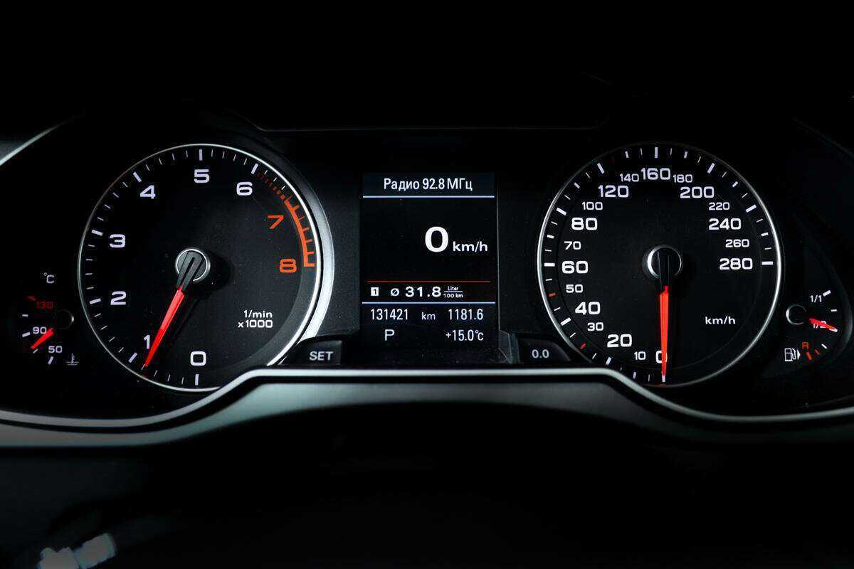 Купить Audi A4, 2014, 131 420 км.. Фото: #9