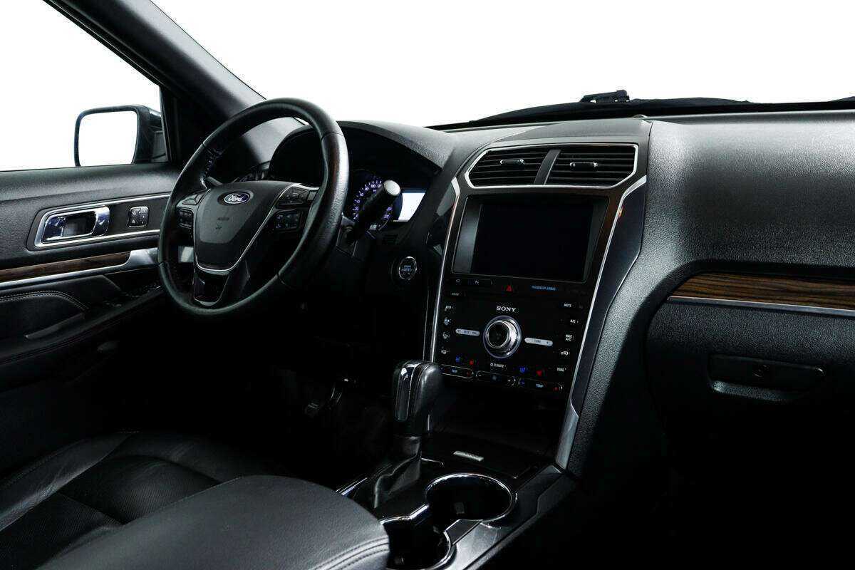 Купить Ford Explorer, 2018, 139 212 км.. Фото: #8