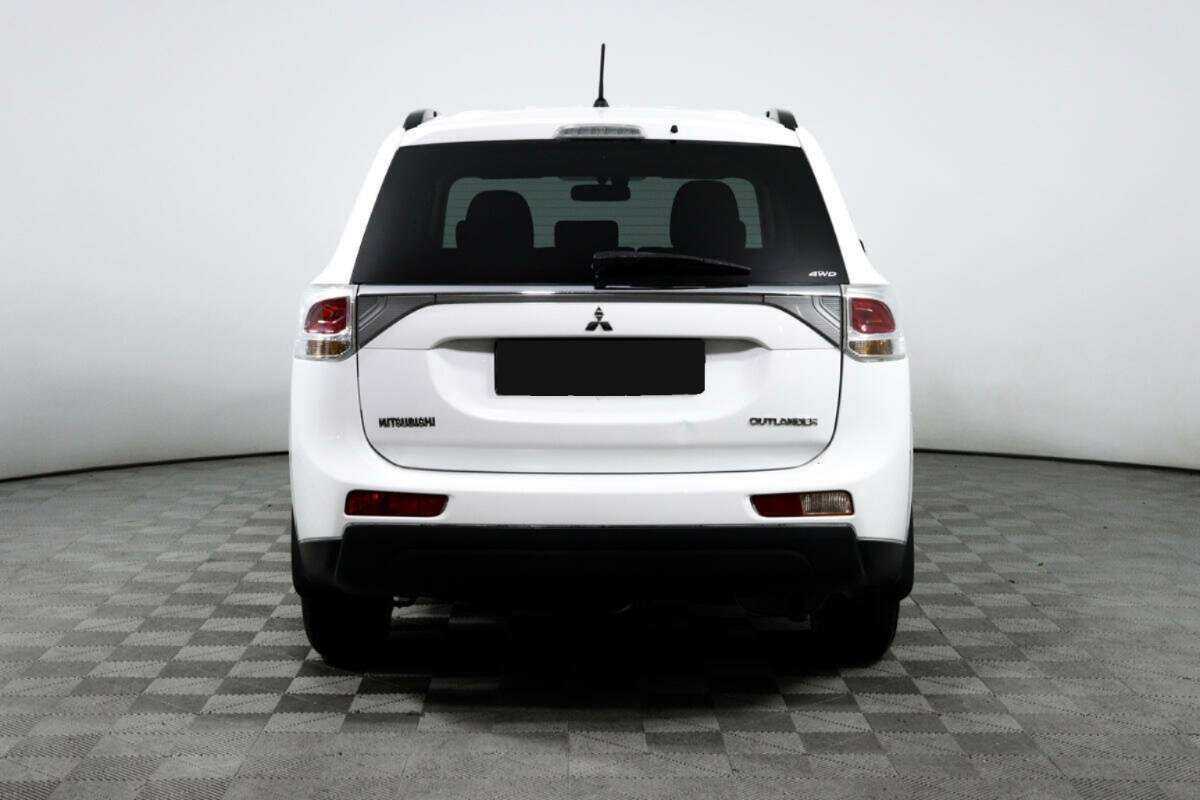 Купить Mitsubishi Outlander, 2013, 51 659 км.. Фото: #5