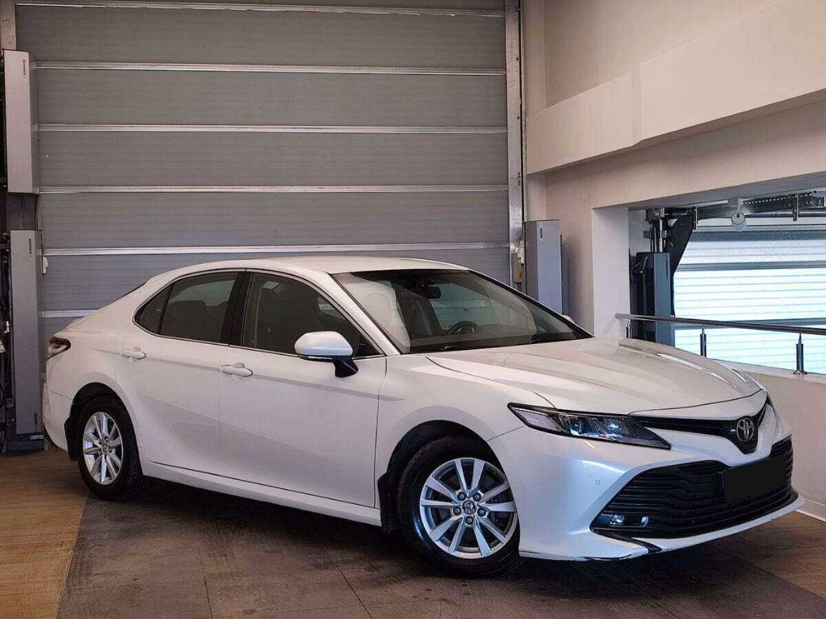 Купить Toyota Camry, 2018, 68 281 км.. Фото: #2