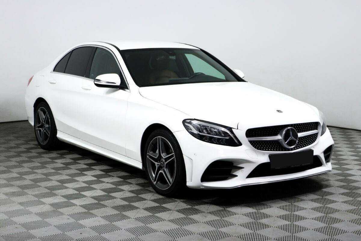 Купить Mercedes-Benz C-Класс, 2018, 137 884 км.. Фото: #2