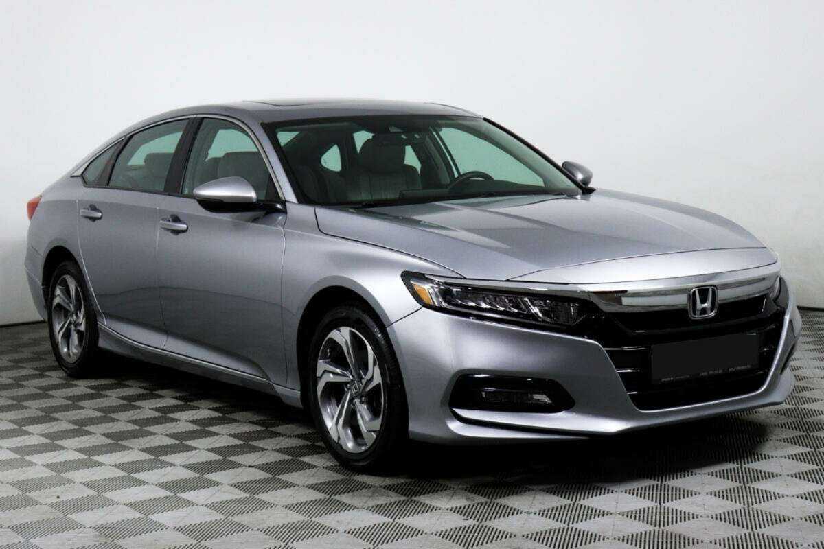 Купить Honda Accord, 2018, 43 200 км.. Фото: #2