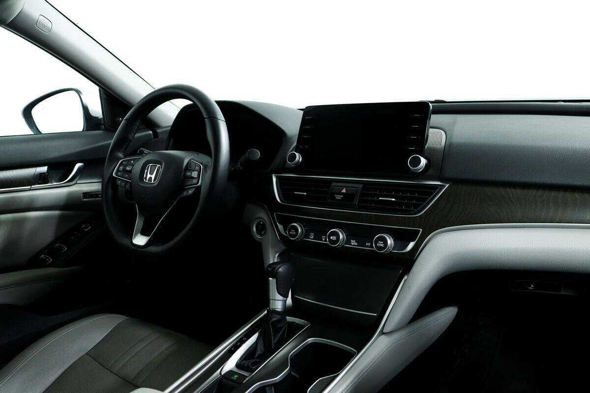 Купить Honda Accord, 2018, 43 200 км.. Фото: #8