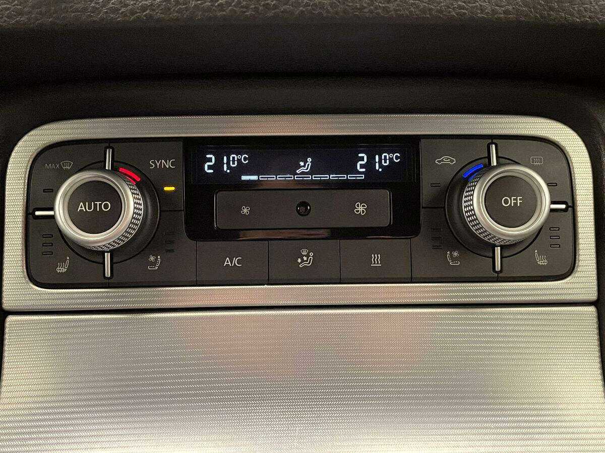 Купить Volkswagen Touareg, 2015, 166 892 км.. Фото: #19