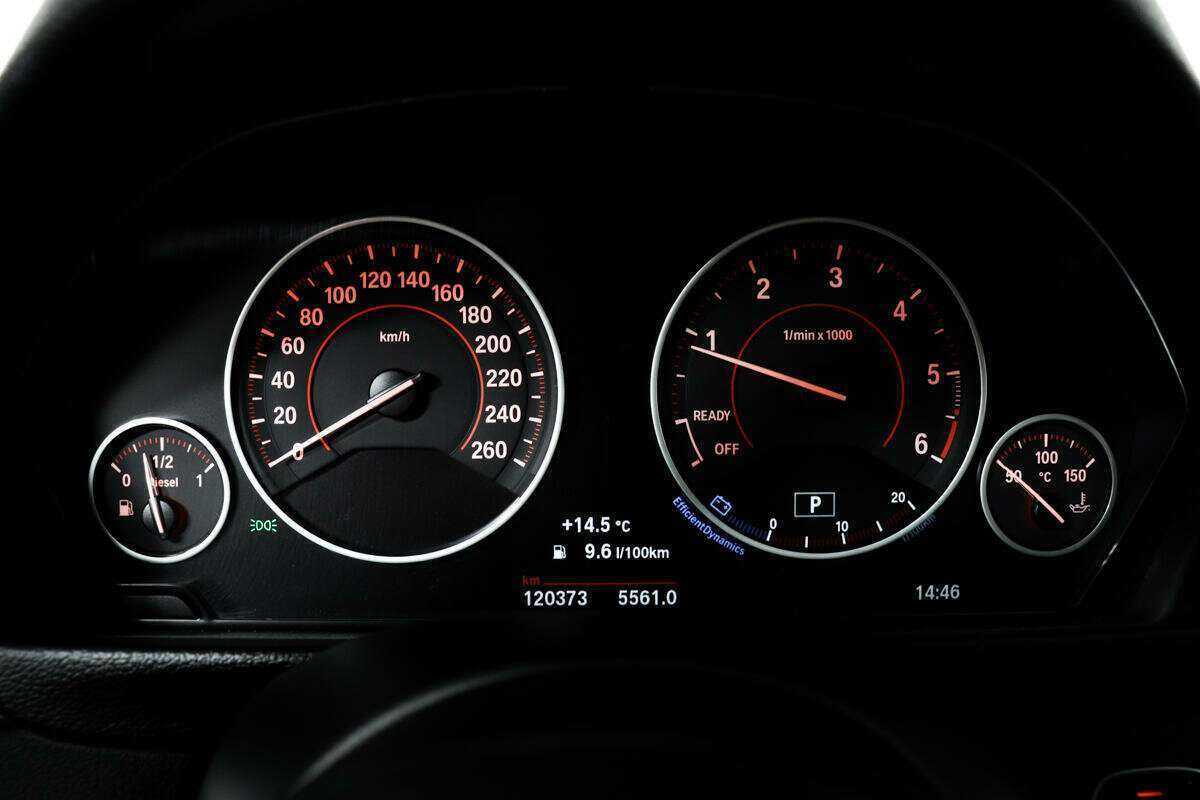 Купить BMW 3 серии, 2016, 120 371 км.. Фото: #9