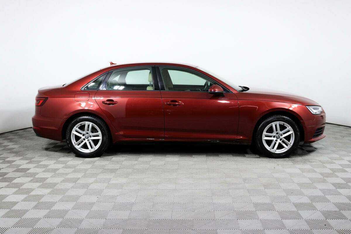 Купить Audi A4, 2018, 138 759 км.. Фото: #3