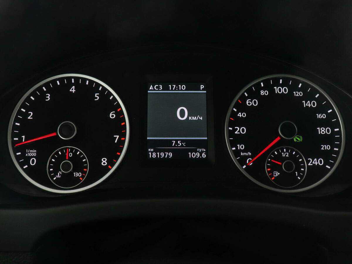 Купить Volkswagen Tiguan, 2012, 181 916 км.. Фото: #6