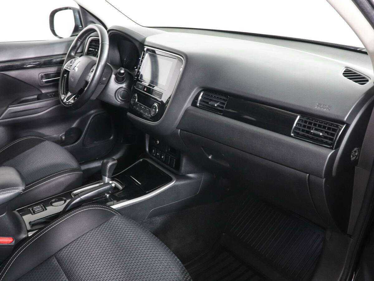 Купить Mitsubishi Outlander, 2018, 99 300 км.. Фото: #9