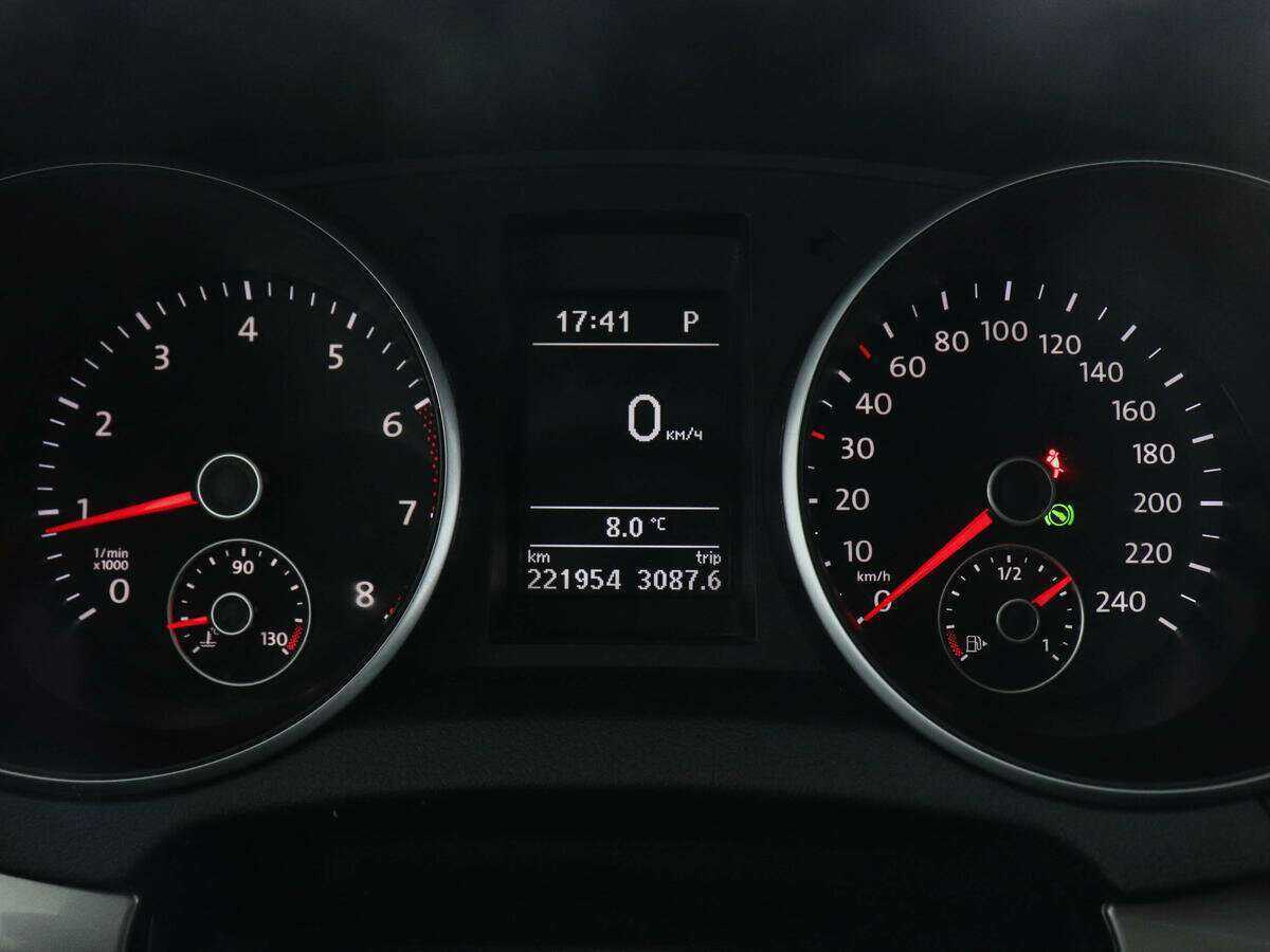 Купить Volkswagen Golf, 2012, 221 900 км.. Фото: #6