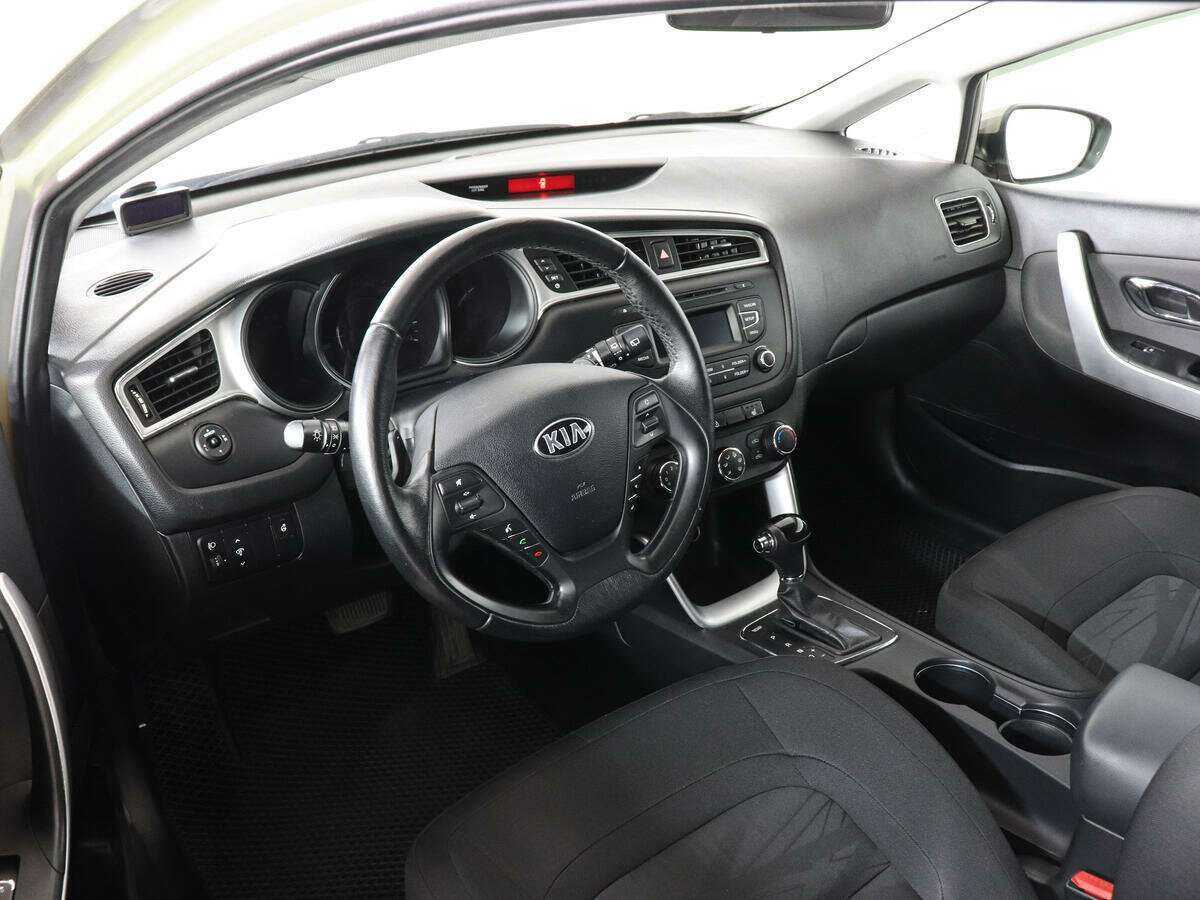 Купить Kia Ceed, 2016, 80 415 км.. Фото: #8