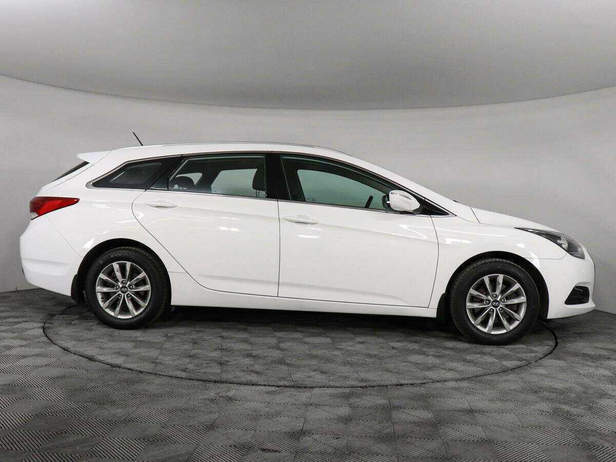 Купить Hyundai i40, 2016, 76 258 км.. Фото: #3