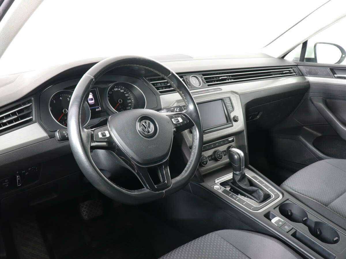 Купить Volkswagen Passat, 2016, 78 106 км.. Фото: #8