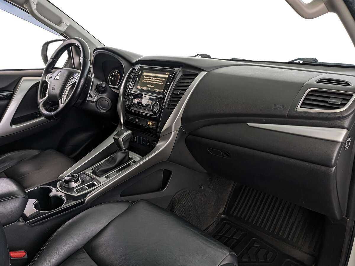 Купить Mitsubishi Pajero Sport, 2017, 198 584 км.. Фото: #8