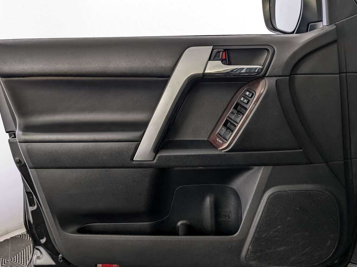 Купить Toyota Land Cruiser Prado, 2016, 332 559 км.. Фото: #12