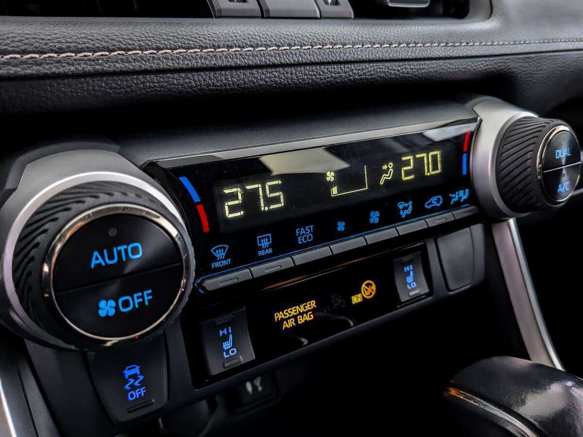 Купить Toyota RAV4, 2020, 60 221 км.. Фото: #20