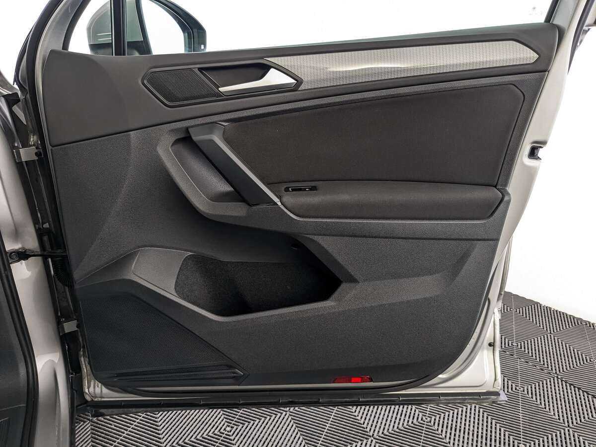 Купить Volkswagen Tiguan, 2021, 23 287 км.. Фото: #24