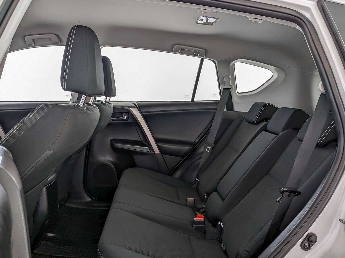 Купить Toyota RAV4, 2019, 139 115 км.. Фото: #9