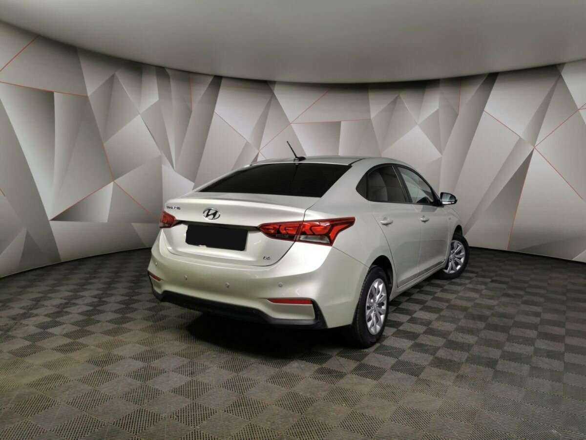 Купить Hyundai Solaris, 2017, 108 077 км.. Фото: #1