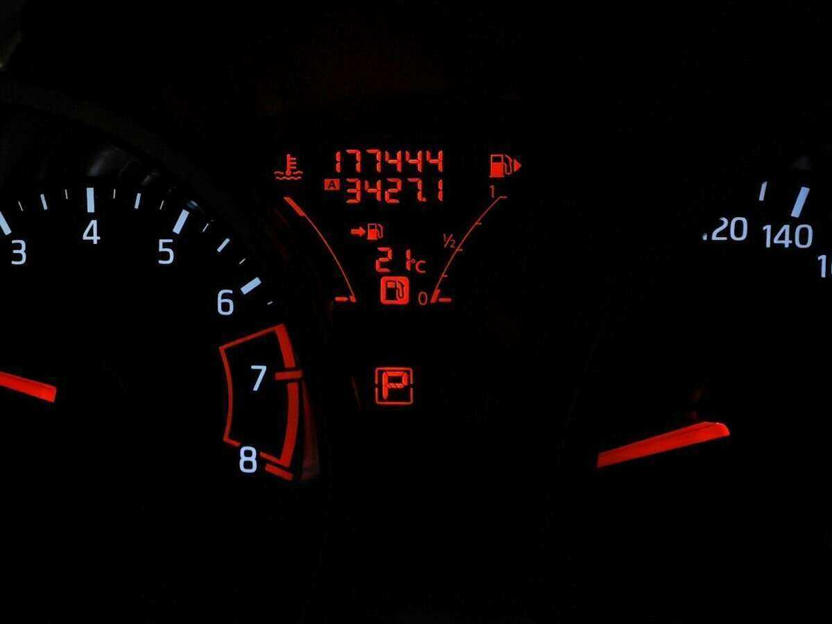 Купить Nissan Juke, 2012, 177 443 км.. Фото: #15