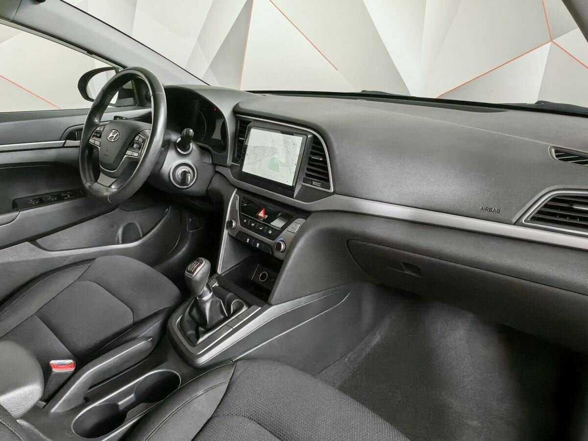 Купить Hyundai Elantra, 2018, 191 898 км.. Фото: #7