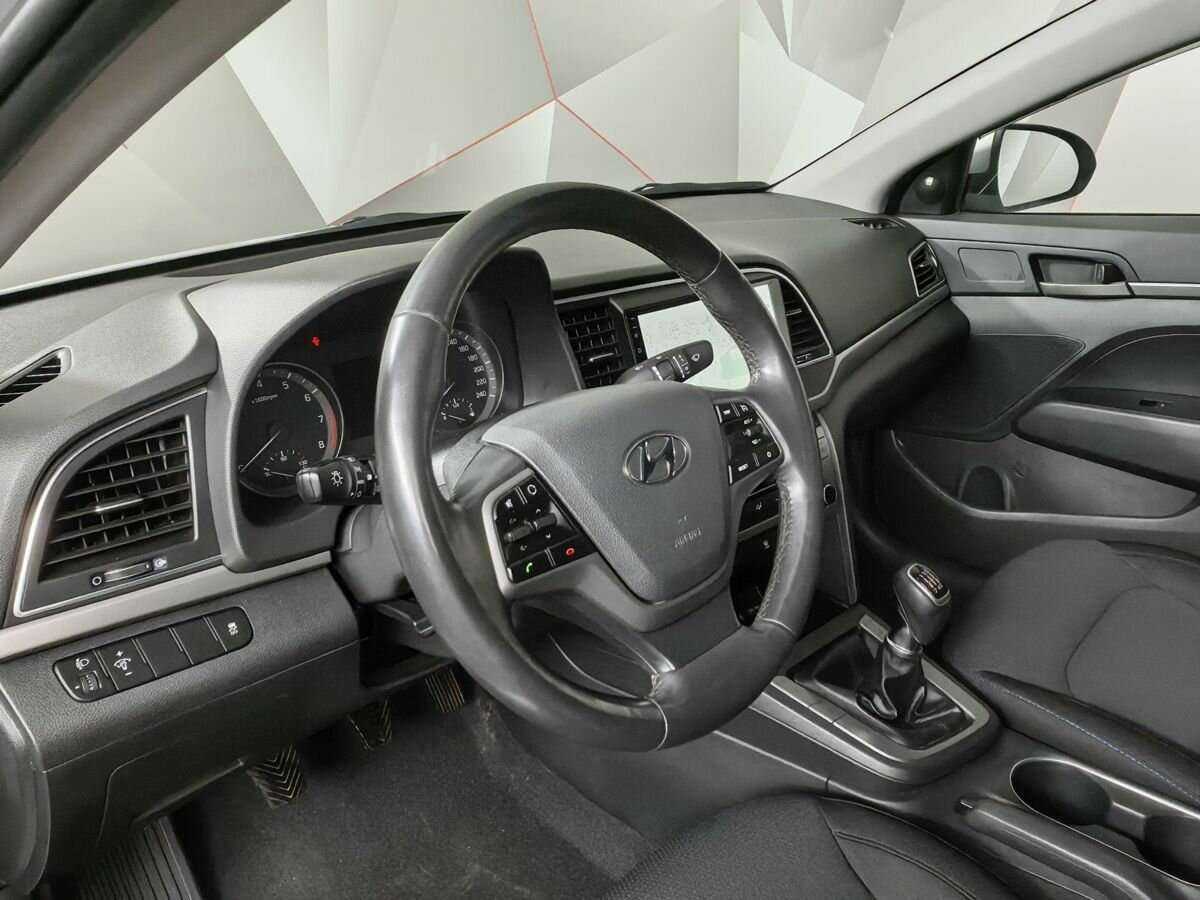 Купить Hyundai Elantra, 2018, 191 898 км.. Фото: #12